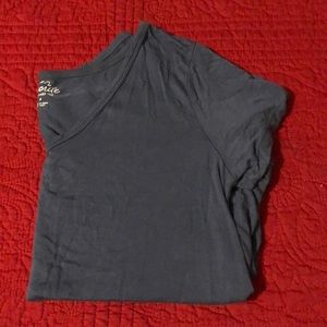 rue 21 relaxed v neck tee
